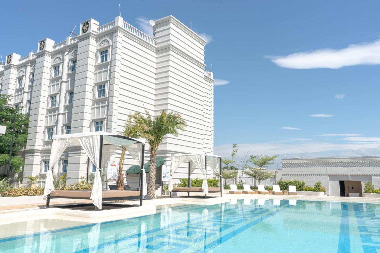 The Monarch Hotel Calasiao Exterior foto